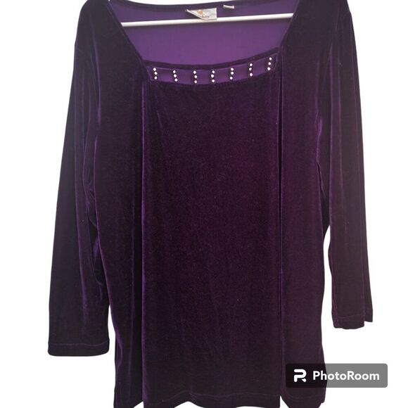 Quacker Factory Rich Purple Velvet/Rhinestones Top - Picture 1 of 8